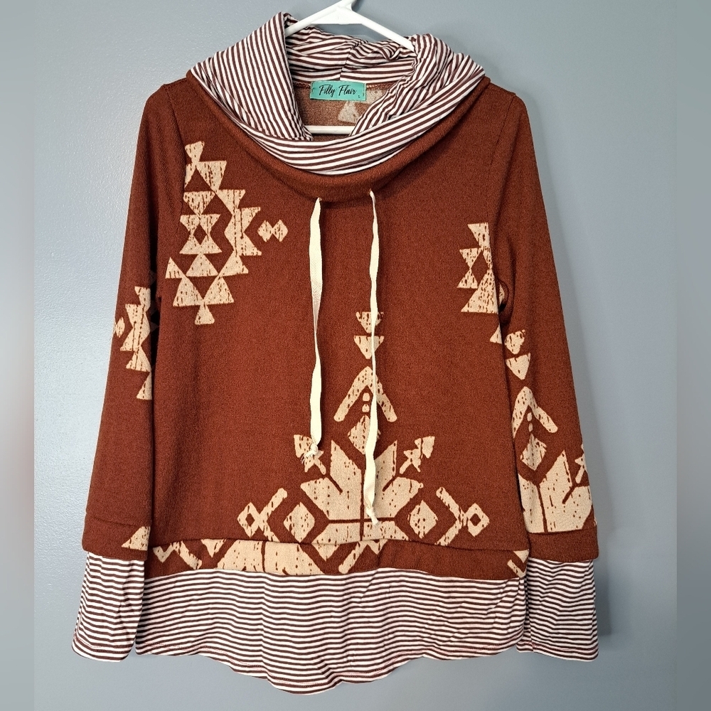 Filly Flair size small Turtle neck sweater